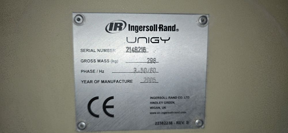 Продавам компресор и изпарител