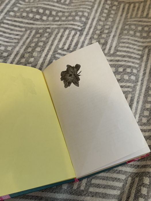 Продаю книги Колин Гувер