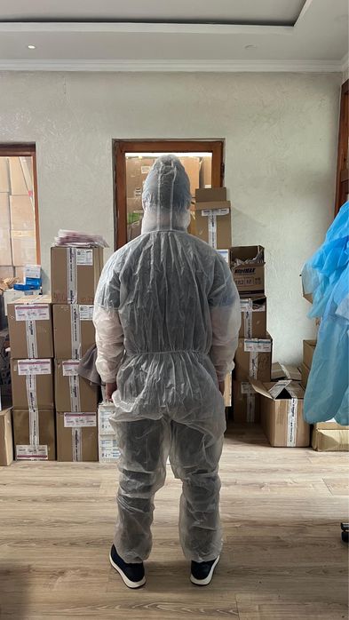 Комбинезон защитный одноразовый