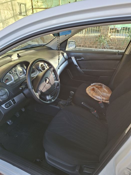 Продаётся нексия равон