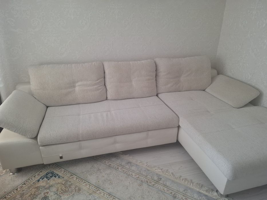 Продам диван с креслом