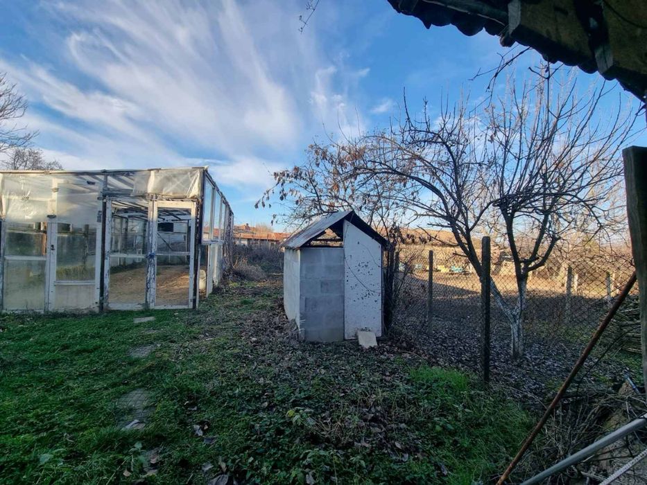 Продава се Къща в с. Ивански, Област Шумен - 941 кв.м за 29 €/кв.м - Снимка #8