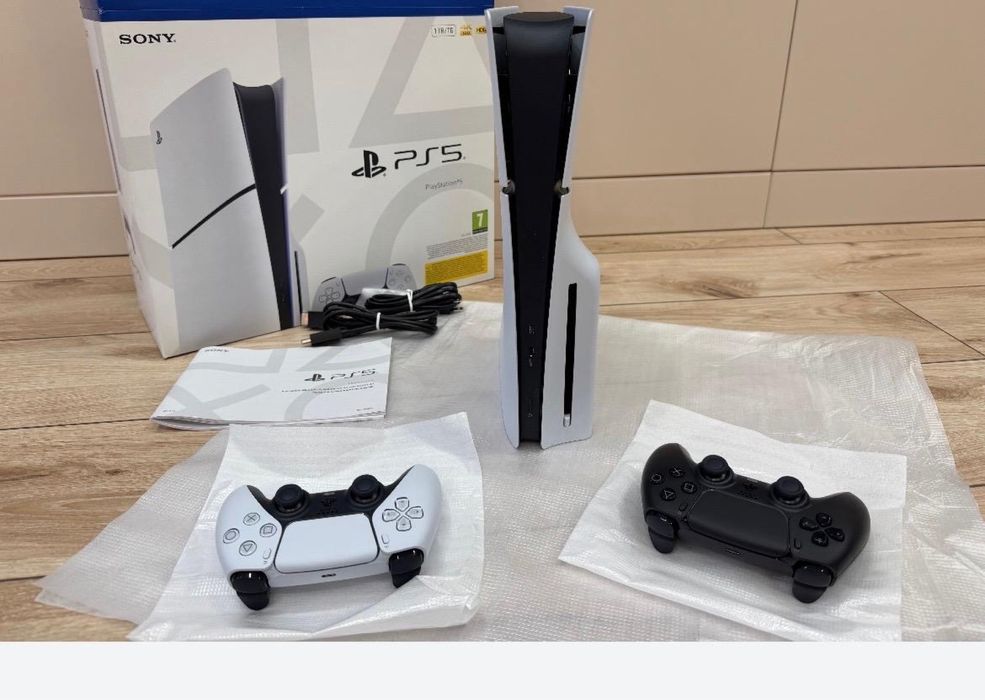 Продам пс 5 С играми на дисках