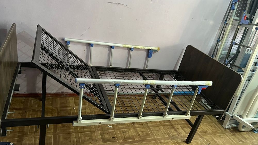 Медецинская кровать