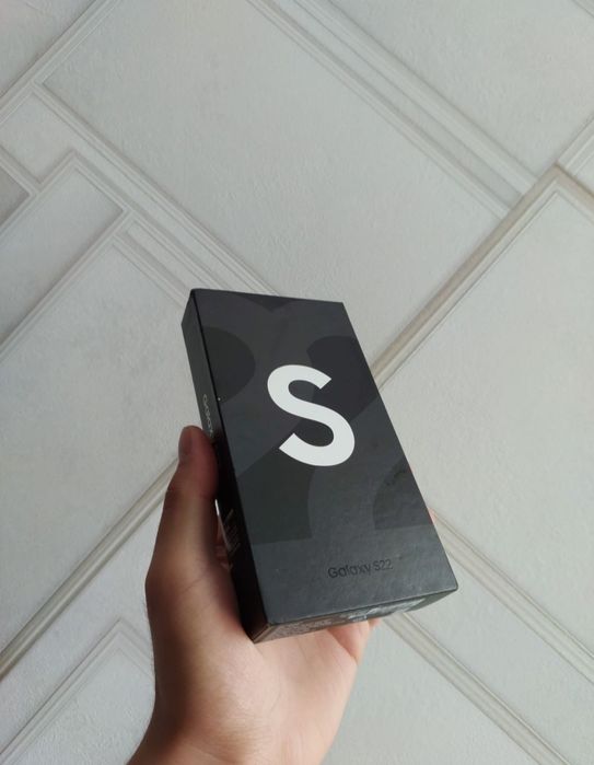 Продам самсунг S22