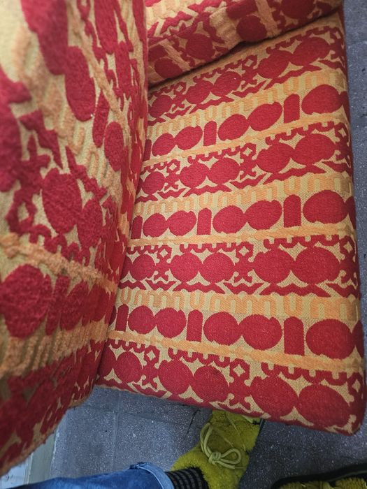Set mobilier canapea, 2 fotolii, 2 otoman, masa bonus