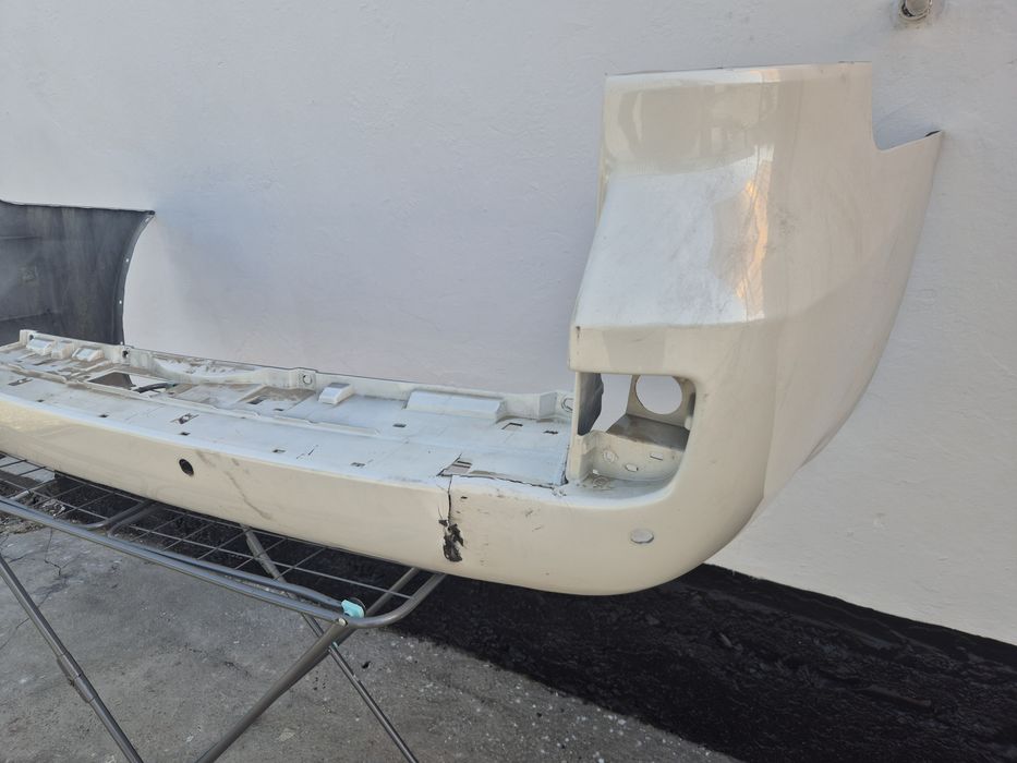 Бампер задний Тоета ленд крузер 200