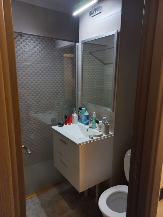 Închiriez apartament 2 camere ultracentral