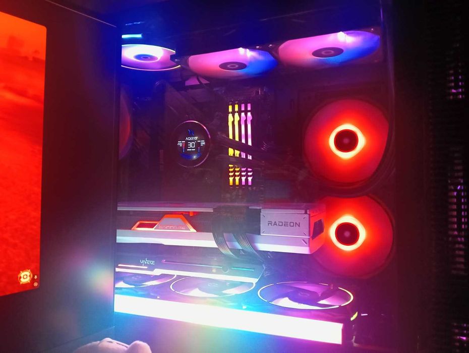 Sapphire RX 7800XT PURE 16gb triple fan