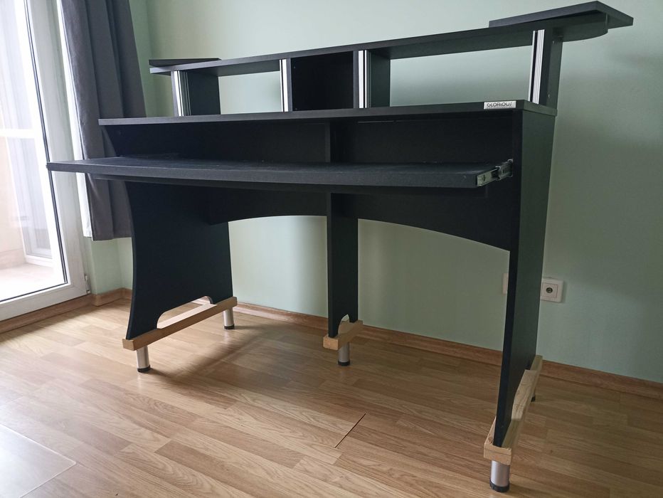 Студийно бюро Glorious Workbench Black