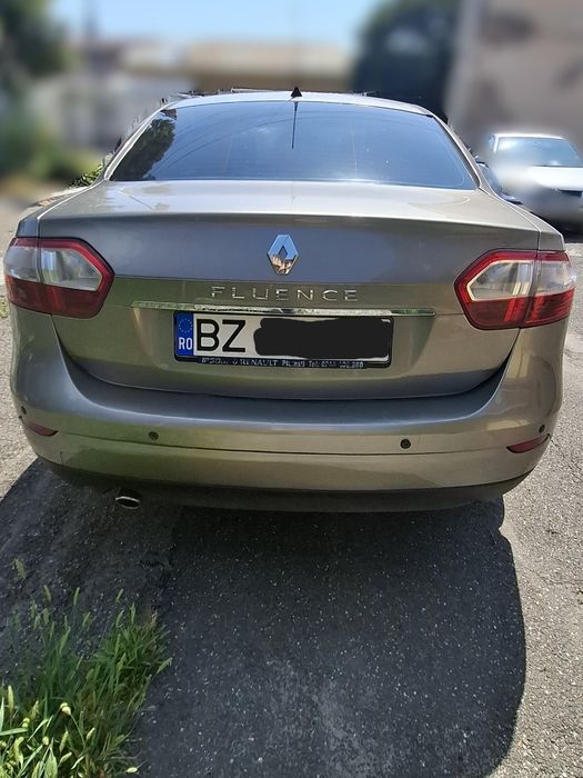 Renault Fluence 2010  1.6 benzina cutie manuală