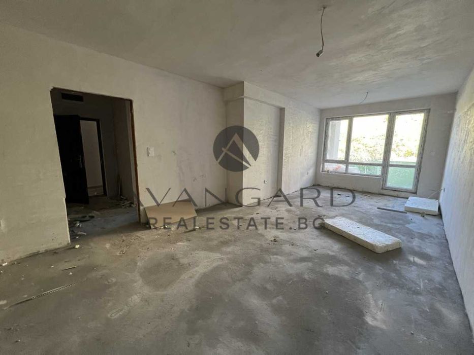 оф.18343 Просторен двустаен с АКТ 14/ Южен