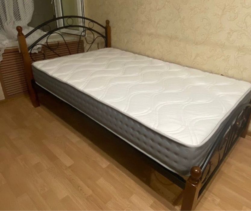 Кровать Малайзия с ортопедическим матрасом
