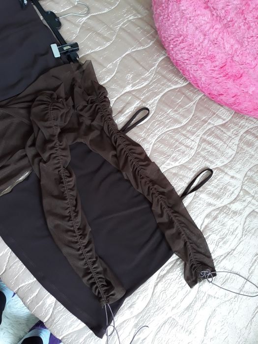 Дамски официален тоалет