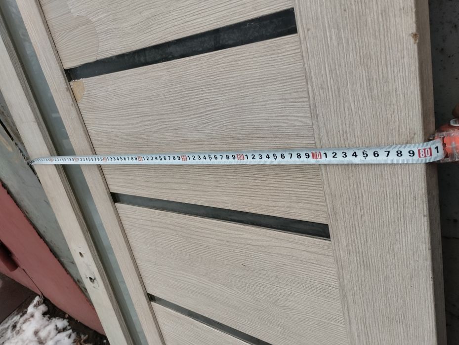 Продам межкомнатную дверь.