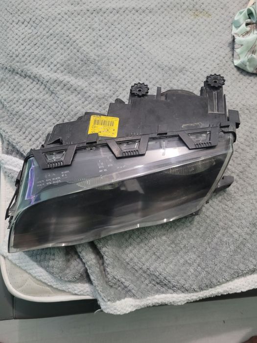 Продам фары BMW e46