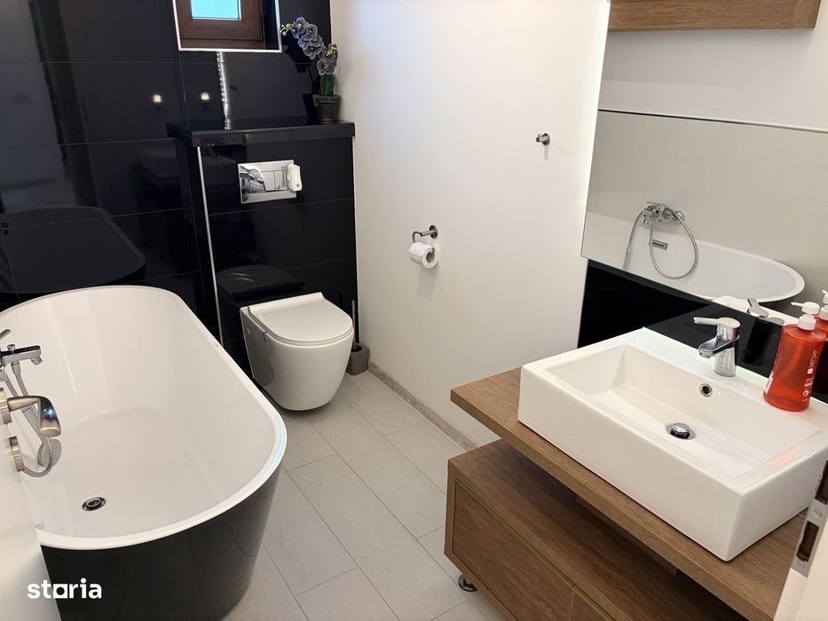 Inchiriere apartament cu 3 camere 2 bai boxa demisol Magnolia Village