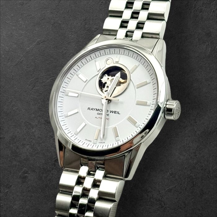 RAYMOND WEIL Freelancer Open Heart нов модел мъжки часовник