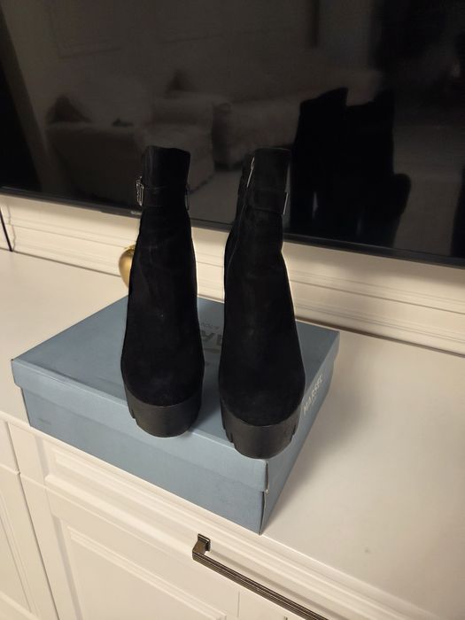 Продам обувь  39 размера