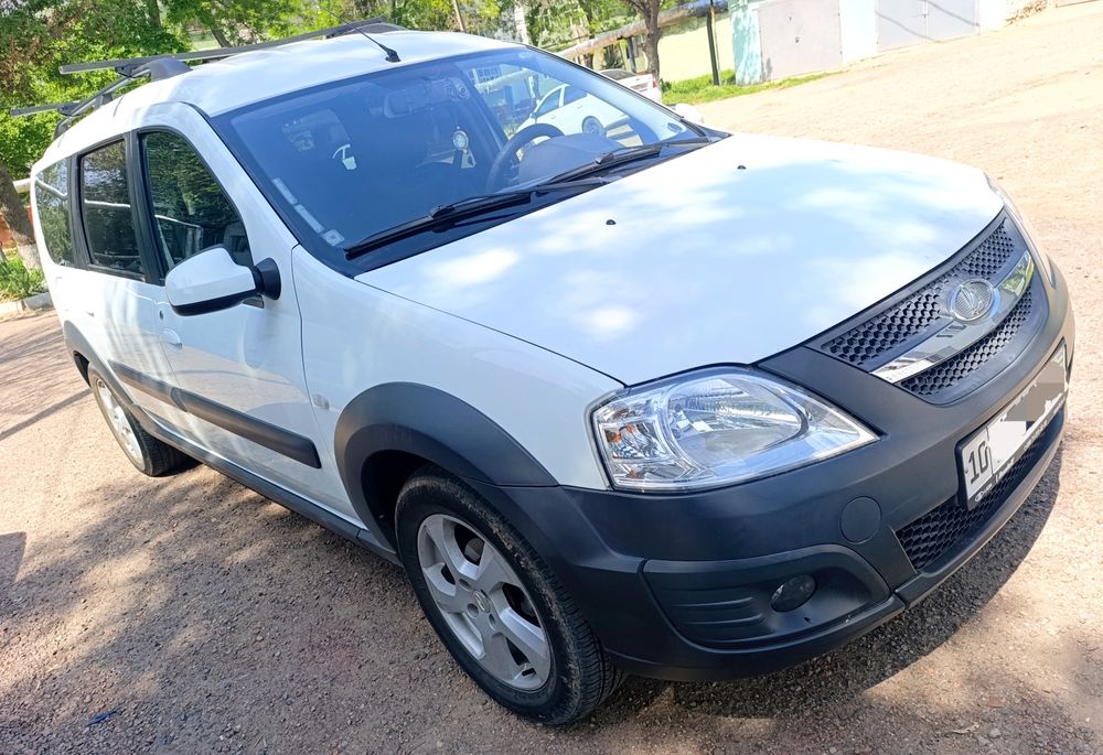Lada  largus cross