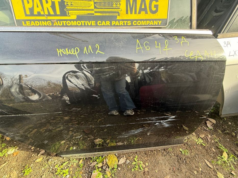 Задна лява врата Ауди Audi A6 4F седан ном 112