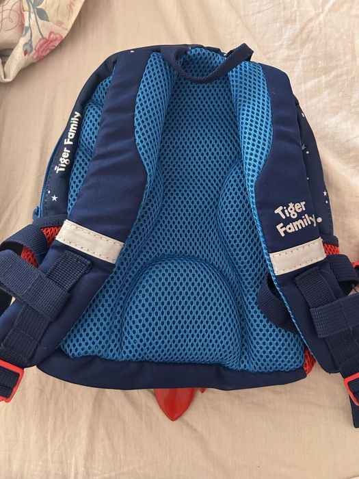 Анатомична раничка във формата на ракета