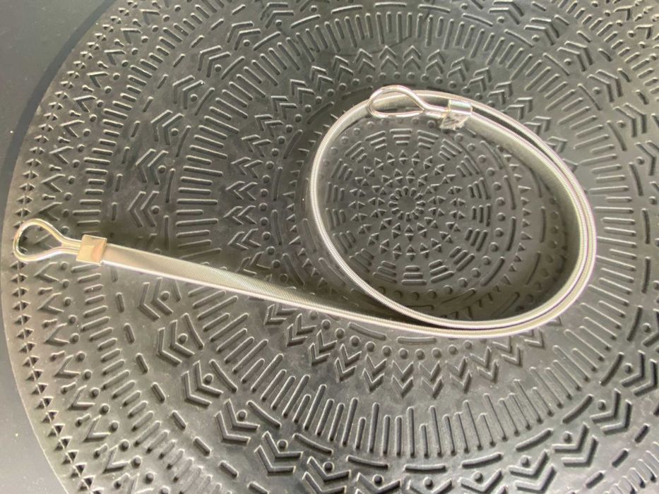 Curea metalizată argintie, nouă, S/M, 76cm, elastică pana la 85cm