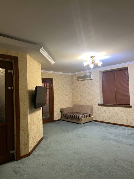 Амир Темур 4-дом, 4-квартира ижарага берилади.