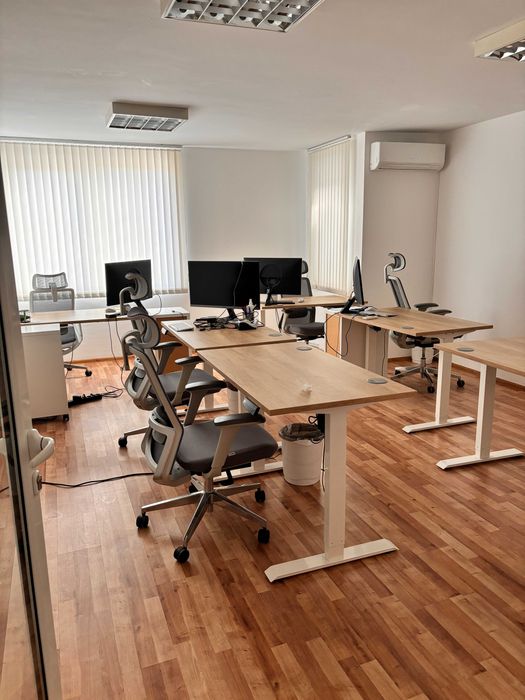 Офис под наем, център ЖП гара