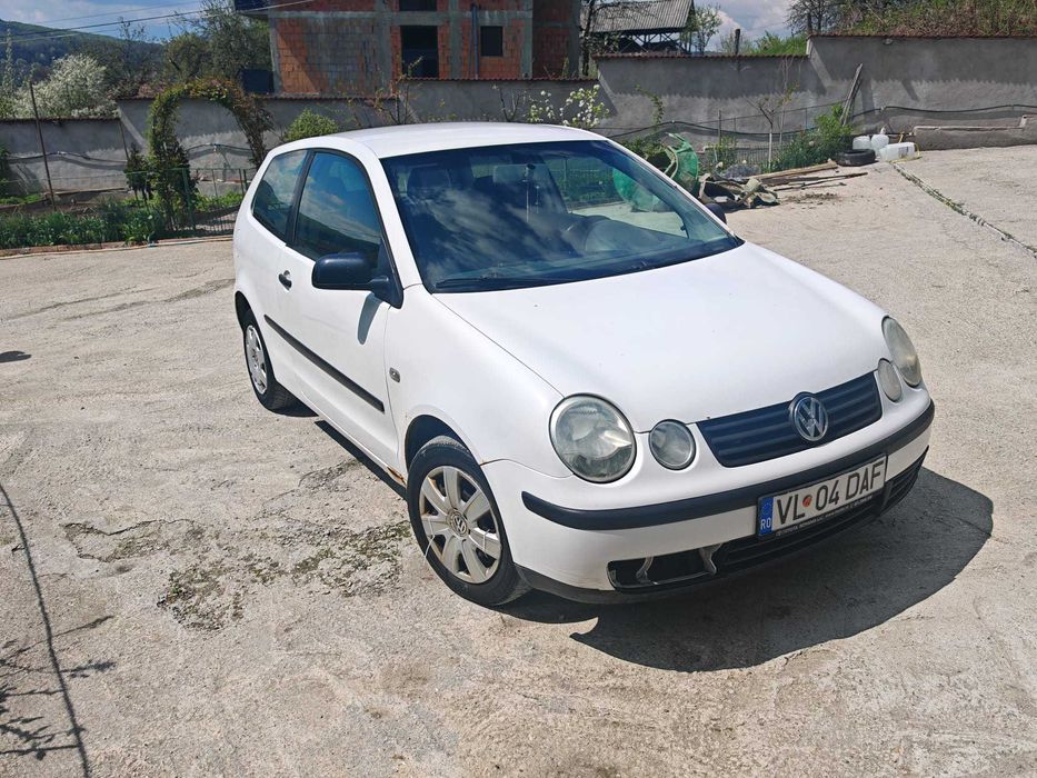 VW Polo 1.9 SDI manuala 2004 Schimb cu SMART FORTWO CABRIO sau cu VW Passat combi automat