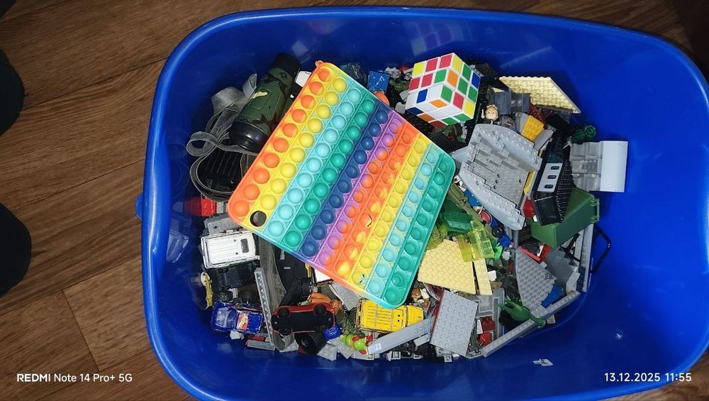 Продам кучу игрушек