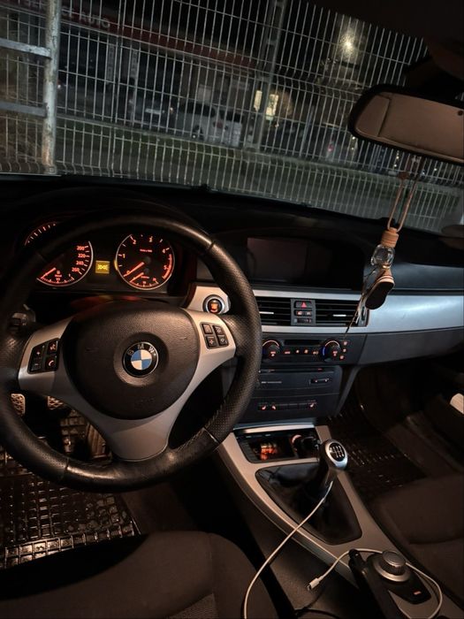 BMW e91 320D distribuția în față