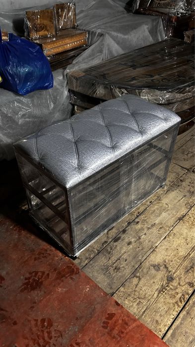 Банкетка из металла