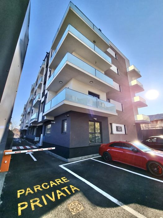 Inchiriez studio ZONA CENTRALA, bloc nou, gradina privata