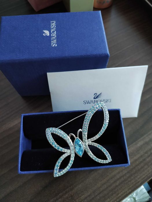 Swarovski брошка