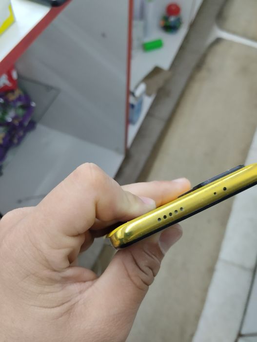 Poco M4Pro 5G  6/128 telefoni srochna sotiladi