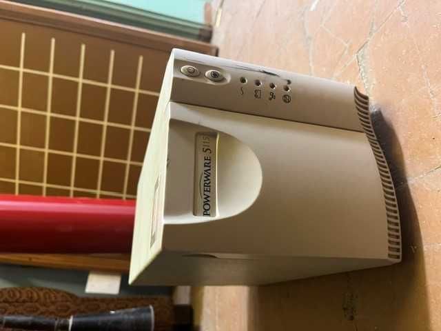 источник бесперебойного питания  SMART UPS