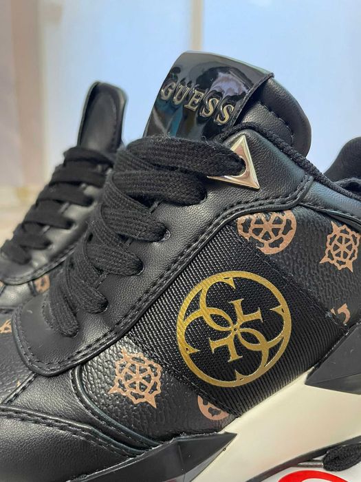 Сникърси Guess 36 номер НОВИ маратонки