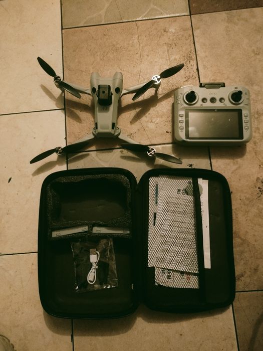 Продам Новый дрон  5131 мах профессиональный