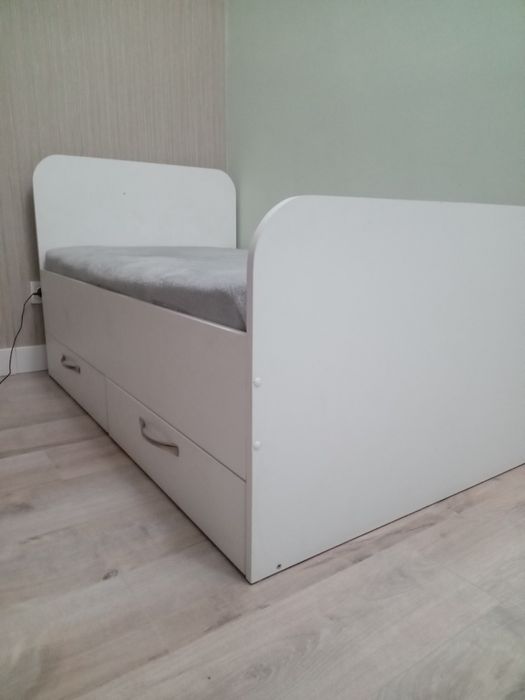 Детская кровать спальная