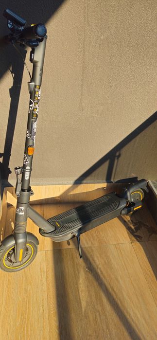 Електрическа тротинетка Segway Max G2