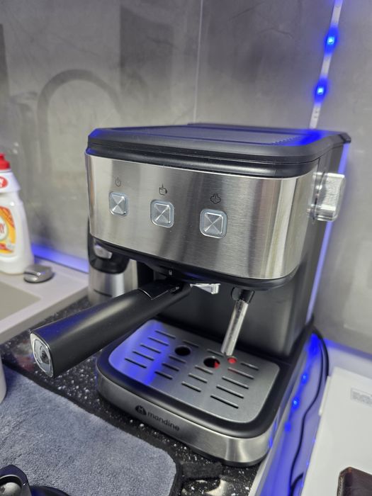 Vand aparat de cafea nou