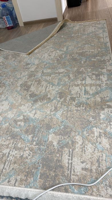 Килем сатылады..