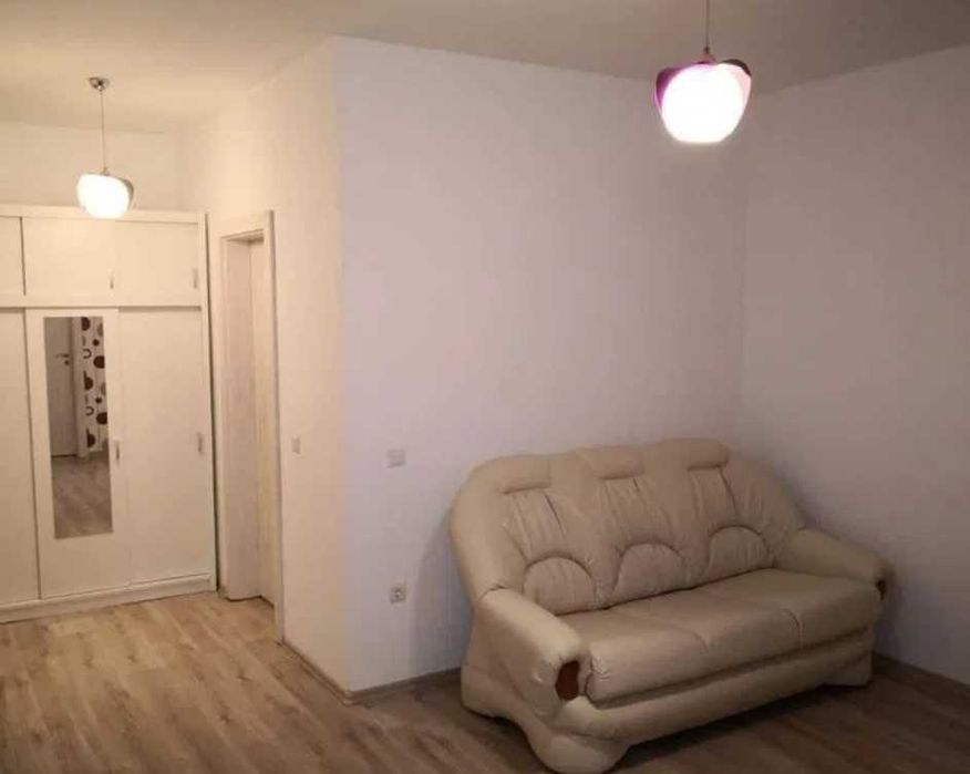 Дава се под наем Многостаен апартамент в Пловдив, Каменица 1 - 100 кв.м за 357 € - Снимка #2