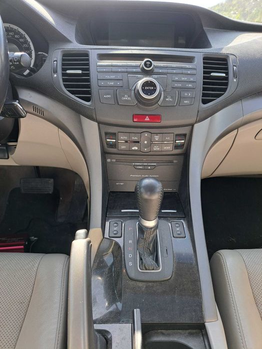 honda accord luxury tourer