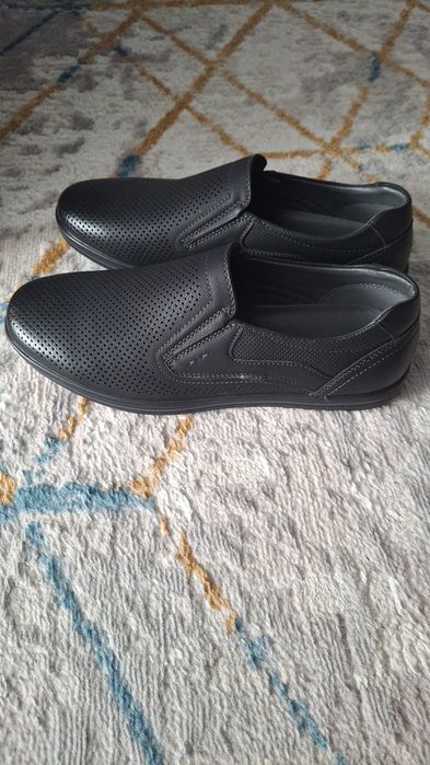 Новые мужские туфли 39-40