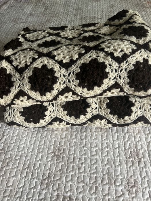 Покривки за легло / кувертюри плетени на една кука