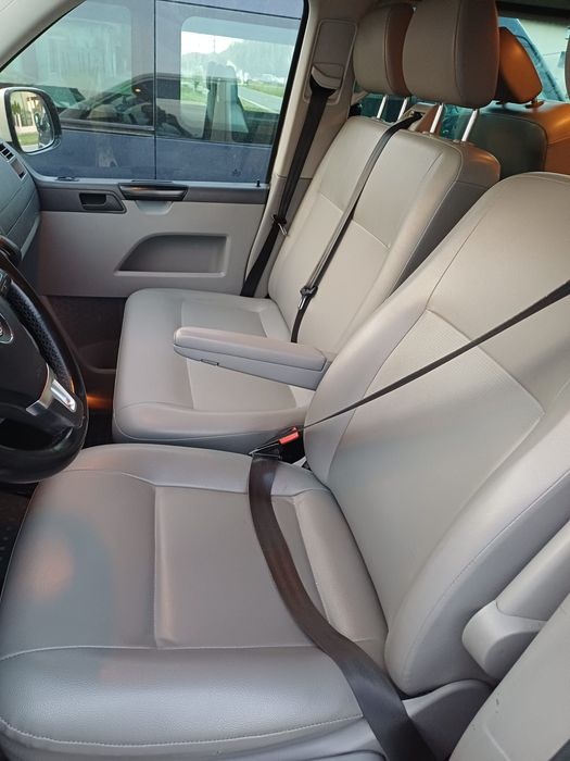 Vând Volkswagen Caravele