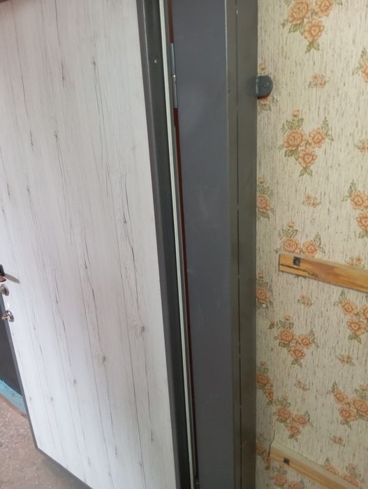 Дверь в кладовке