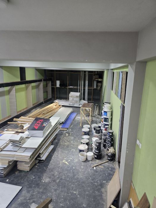 Жомий, ул. Карасарай, здание 810м2 под бизнес с подвалом, парковка.